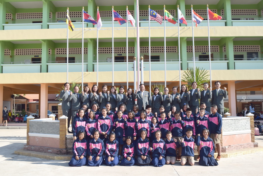 พิธีมอบเสื้อสามารถนักเรียน  ปี  2562