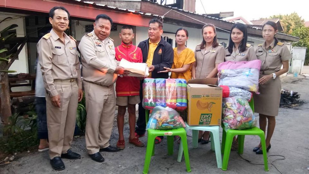 ร่วมให้กำลังใจผู้ประสบอัคคีภัย