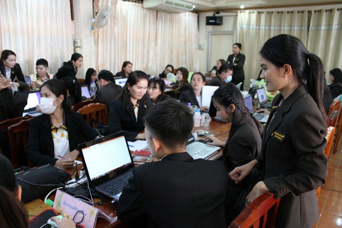 โครงการสร้างสรรค์และผลิตสื่อดิจิตอลเพื่อการศึกษาแบบออนไลน์ (ปั้นครูเป็น Youtuber) ประจำปีการศึกษา 2563