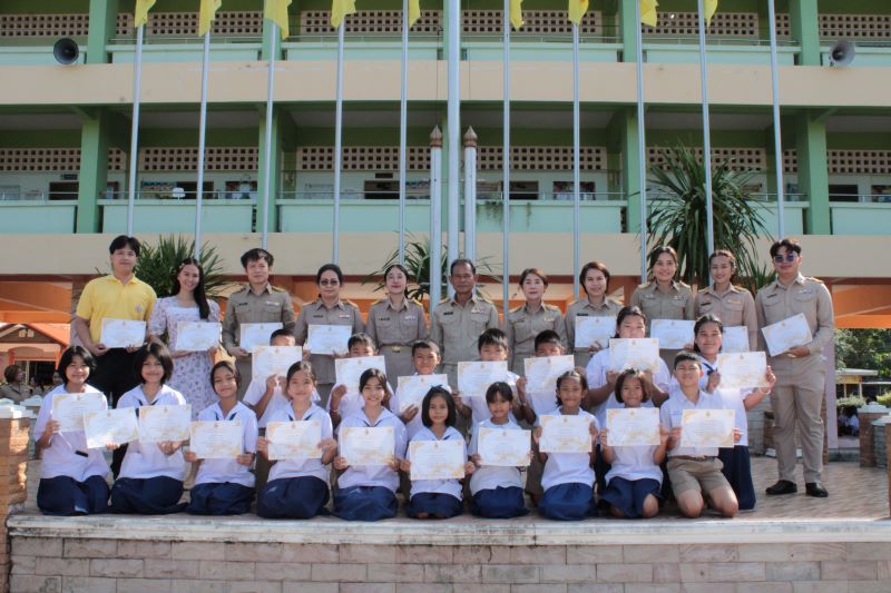 พิธีมอบเกียรติบัตรกิจกรรมการแข่งขัน งานศิลปหัตถกรรมนักเรียน ครั้งที่ 72 ระดับศูนย์เครือข่ายโรงเรียนภูเวียง