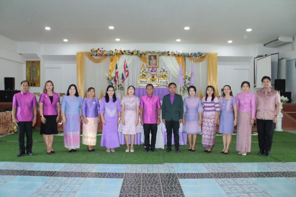 พิธีลงนามถวายพระพรชัยมงคล สมเด็จพระนางเจ้าสุทิดาฯ