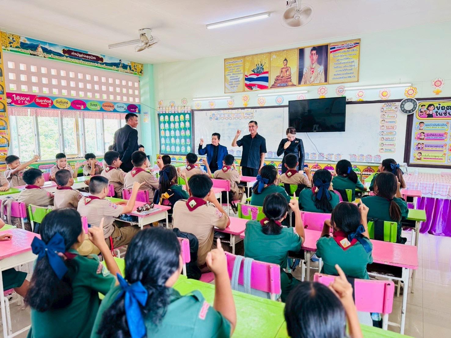 รับการนิเทศ กำกับ และติดตามความพร้อมการเปิดภาคเรียนที่ 2 ปีการศึกษา 2568 