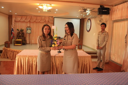 ยินดีต้อนรับคุณครูชุมพร  จันทะนา และคุณครูนวรัตน์  พลสาร มาปฏิบัติราชการ ณ โรงเรียนบ้านนาก้านเหลือง 