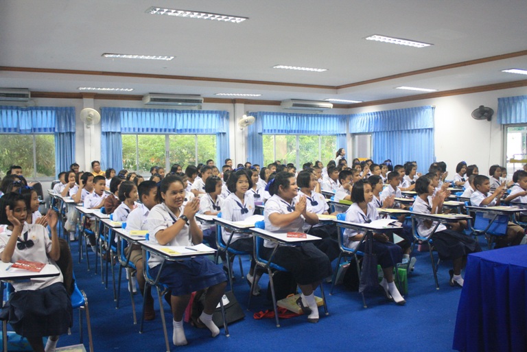 อบรมเชิงปฏิบัติการ วัยรุ่นรู้ทันเอดส์และการตั้งครรภ์ก่อนวัยอันควร 