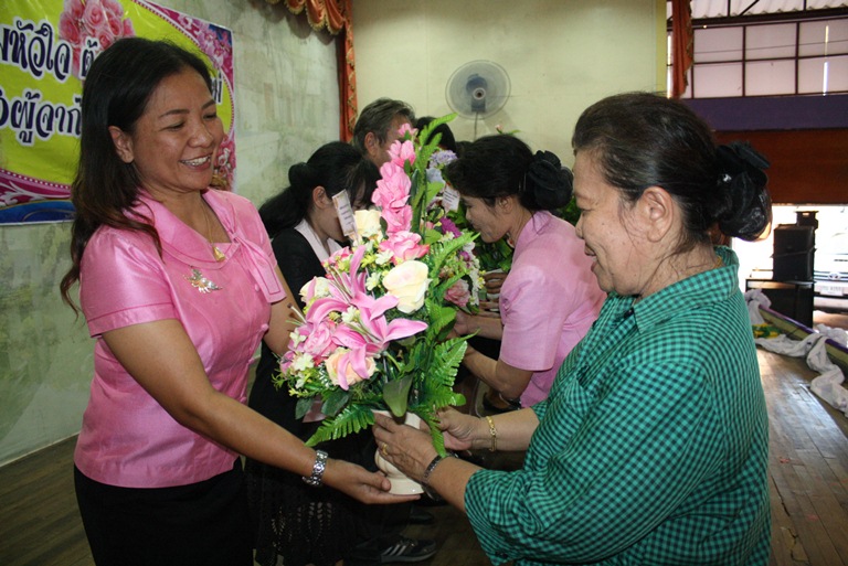 งานเลี้ยงต้อนรับคุณครูคนใหม่ และเลี้ยงส่งคุณครูกรรณิการ์  สิทธิไกรพงษ์