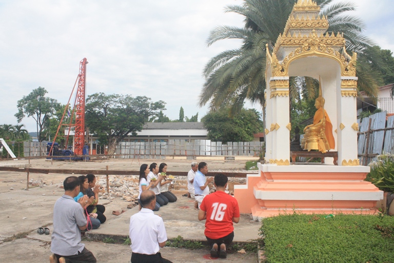 พิธีอัญเชิญพระพุทธรูปประจำโรงเรียน