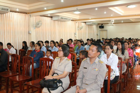 ประชุมผู้ปกครองนักเรียน ชี้แจงนโยบายการรับนักเรียน