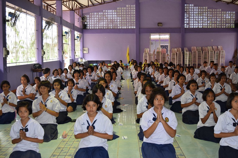 ลดเวลาเรียน เพิ่มเวลารู้ คุณธรรม ค้ำคูณคุณภาพ โครงการวิถีพุทธ วิถีไทย