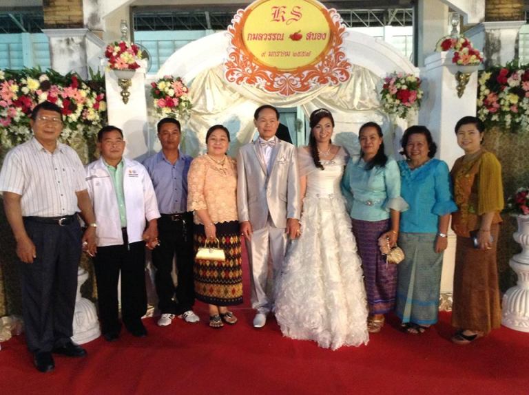 พิธีฉลองมงคลสมรส ดร.กมลวรรณ  ทิพยเนตร รองผู้อำนวยการโรงเรียน